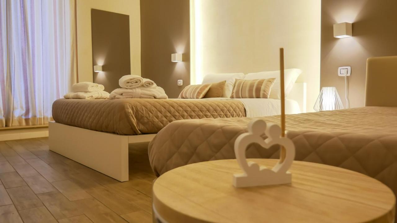 La Banchina Holiday Rooms Trani Exteriér fotografie