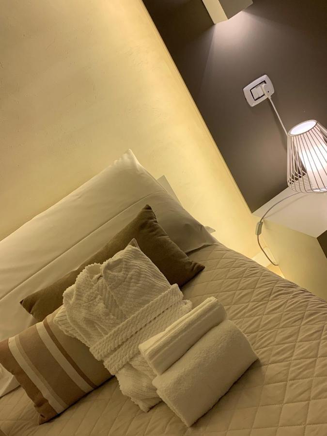 La Banchina Holiday Rooms Trani Exteriér fotografie